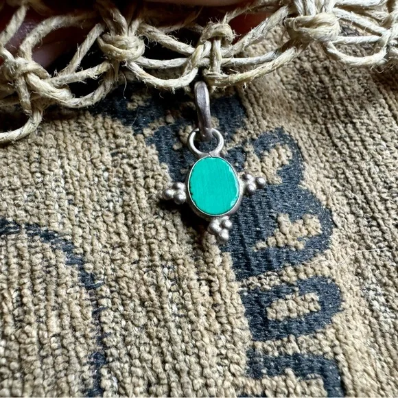 1990’s Macrame necklace with Malachite and silver pendant. - Picture 9 of 13